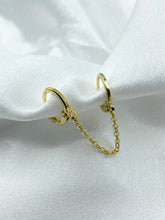 Load image into Gallery viewer, Amira Chain Earring - KiraaJewel