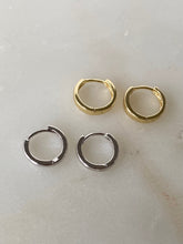 Load image into Gallery viewer, Kourtney Mini Hoops - KiraaJewel