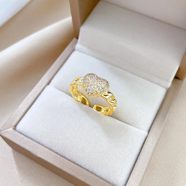 Urban Heart Chain Ring