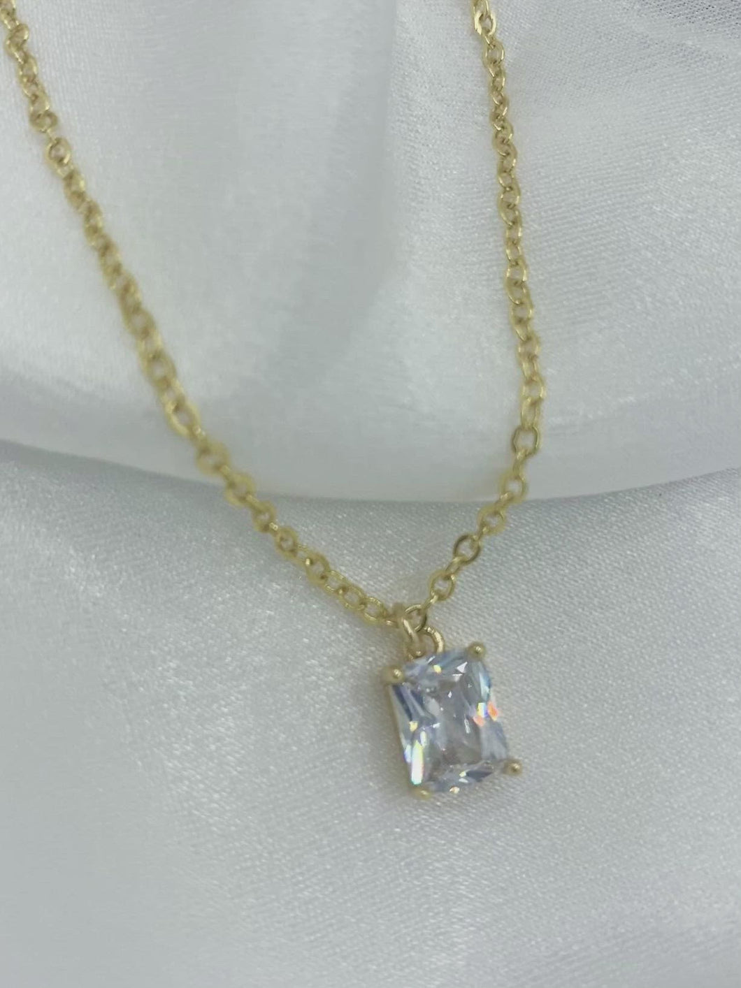 Snoh Crystal Necklace