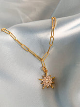 Load image into Gallery viewer, Aliyah Star Paper Link Necklace - KiraaJewel
