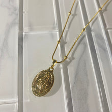 Load image into Gallery viewer, Mary Crystal Necklace - KiraaJewel
