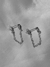 Load image into Gallery viewer, Silver Paige Chain Earring - KiraaJewel
