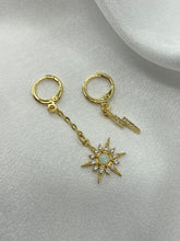 Load image into Gallery viewer, Bella Twin Earrings - KiraaJewel
